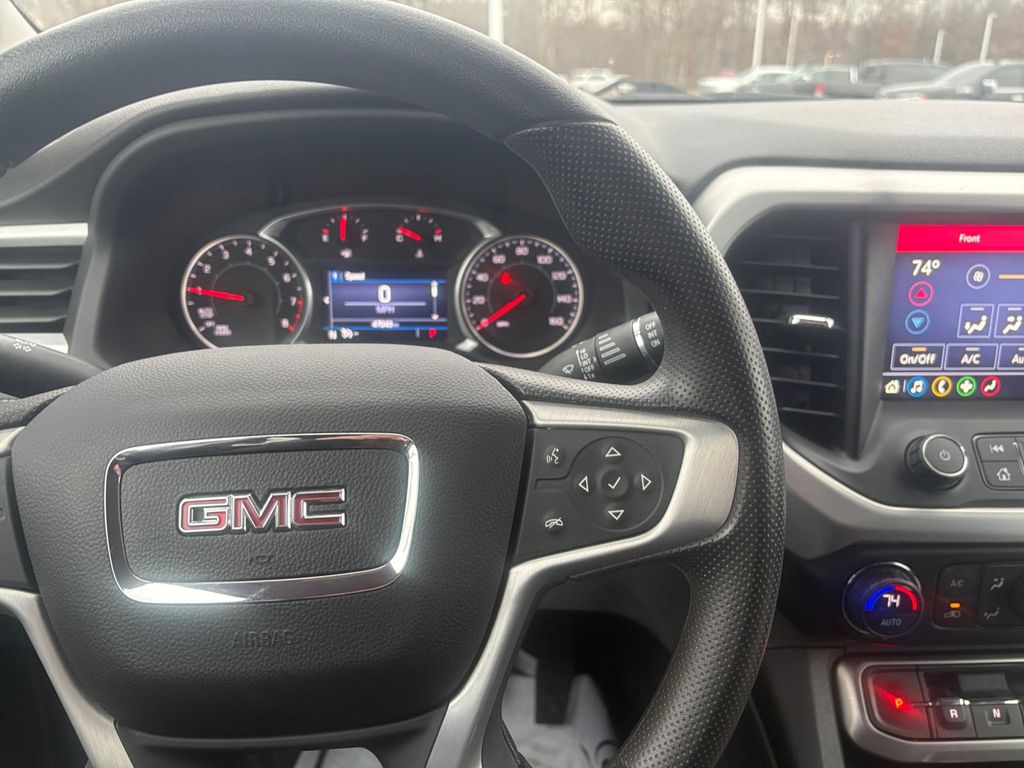 2021 GMC Acadia SLE 18