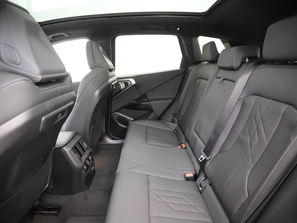 Thumbnail: 2026 BMW X3 - 22