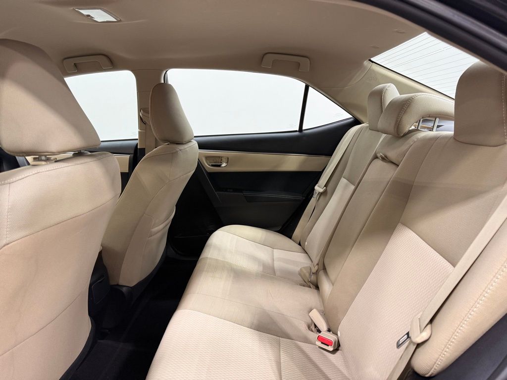 Thumbnail: 2015 Toyota Corolla - 21