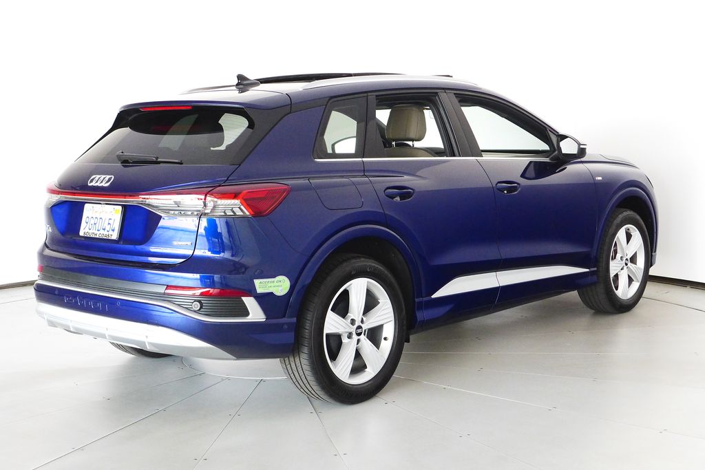 Thumbnail: 2023 Audi Q4 e-tron - 7