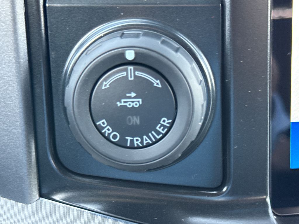 New 2026 Silver Ford Lariat image 36