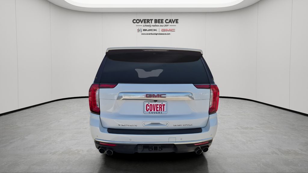 Used 2022 White GMC Denali image 8