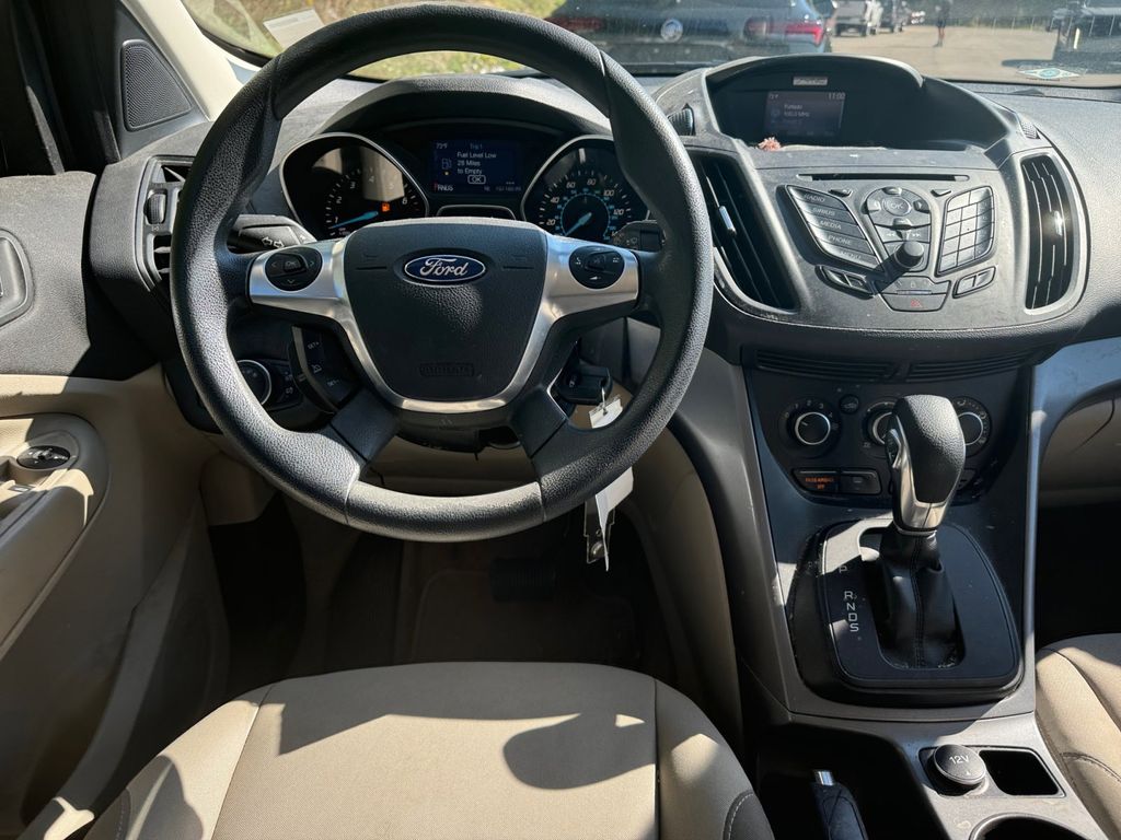 2015 Ford Escape SE 9