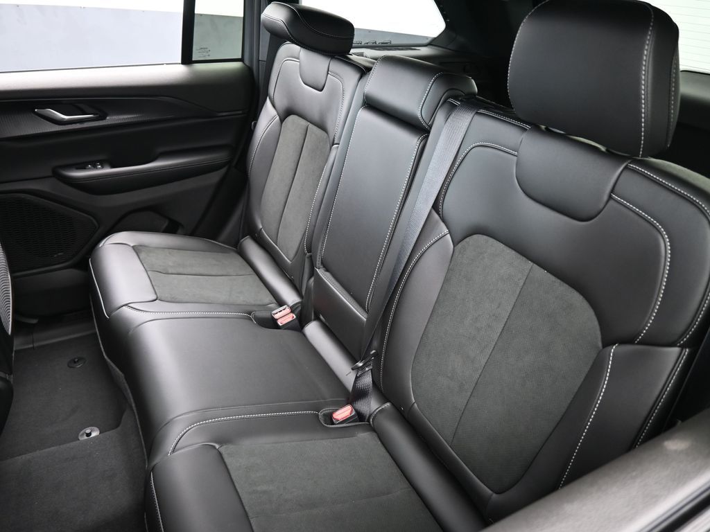 New 2025 Velvet Red Pearlcoat Jeep Altitude X image 29