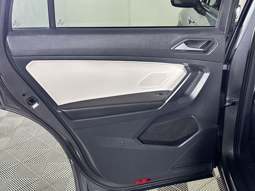 2021 Volkswagen Tiguan 2.0T SE R-Line Black