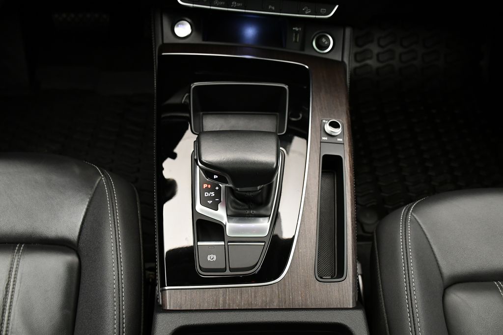 Thumbnail: 2023 Audi Q5 - 31