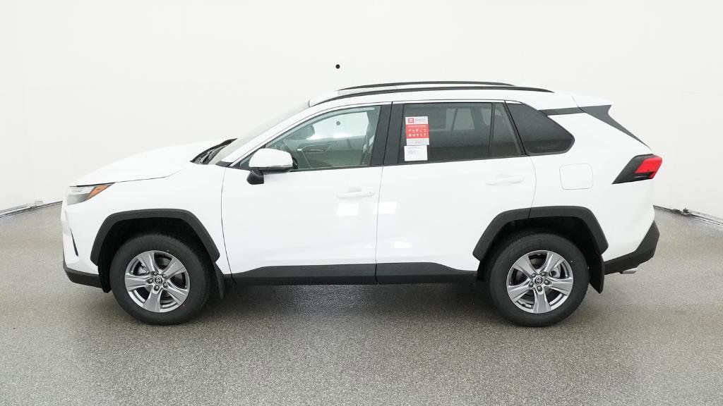 Thumbnail: 2025 Toyota RAV4 - 20