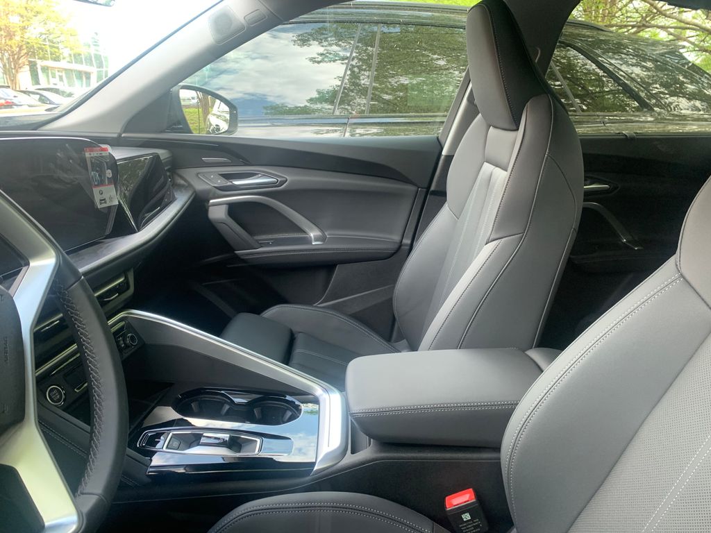 Thumbnail: 2025 Audi Q5 - 5