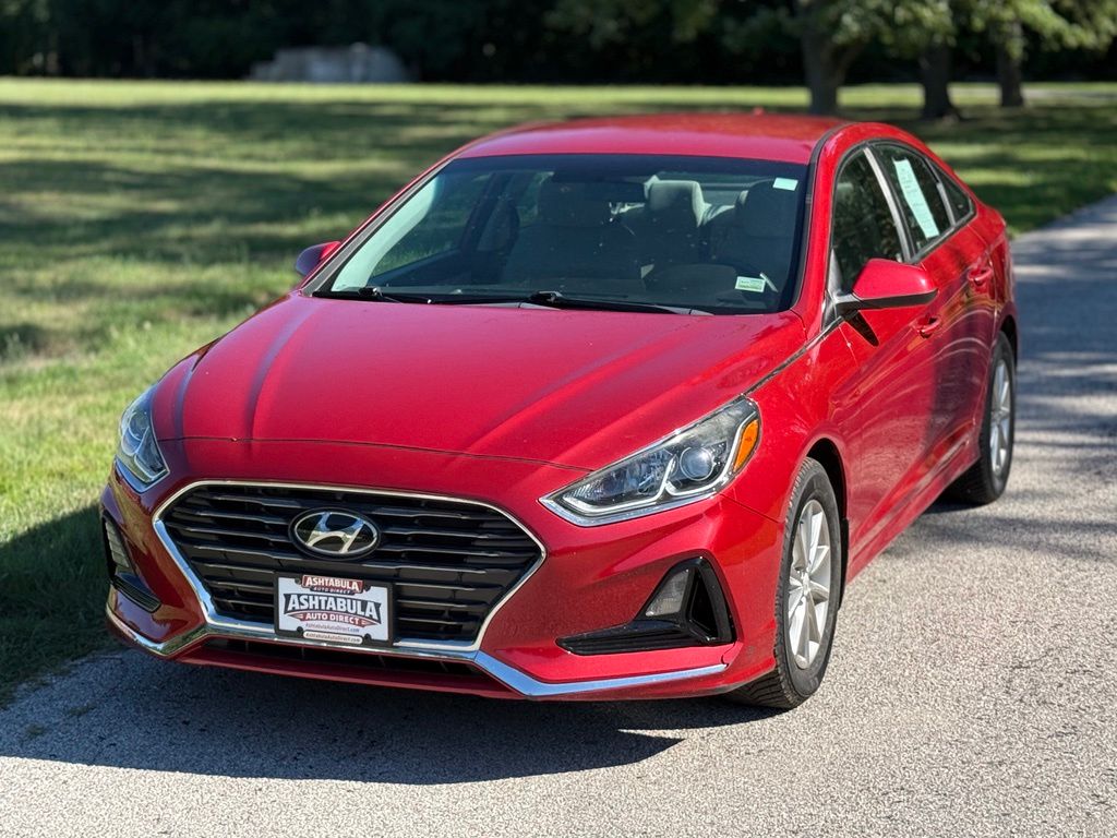 Scarlet Red 2018 Hyundai Sonata Sedan Front-Wheel Drive 6-Speed Automatic