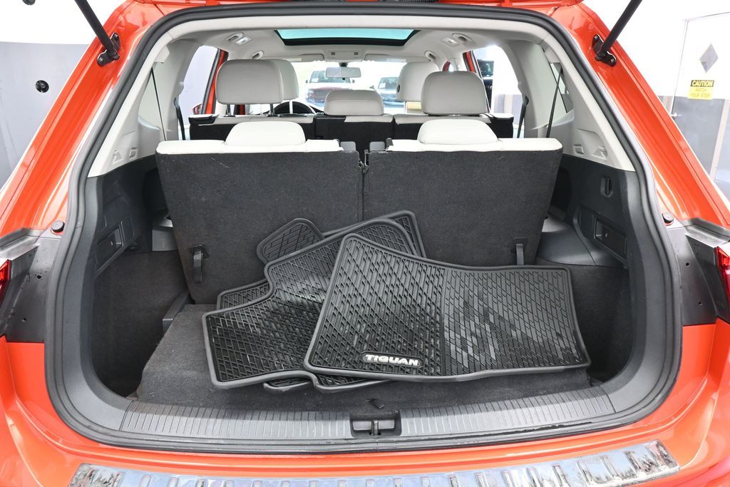 Used 2019 Orange Metallic Volkswagen 2.0T SE image 35
