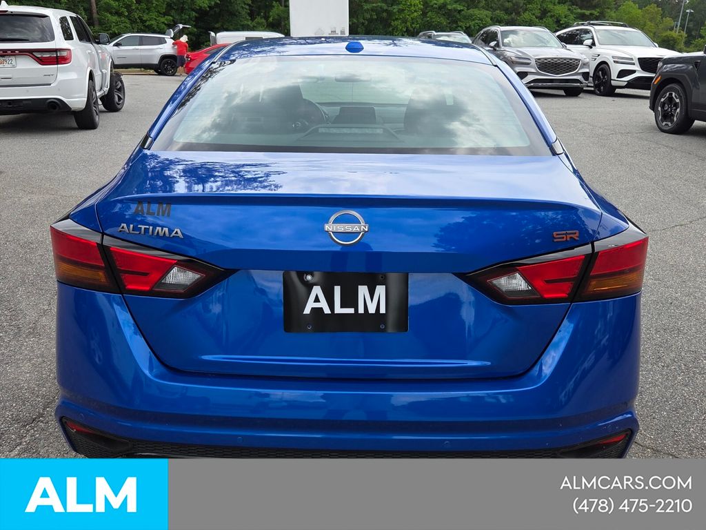 Used 2025 Blue Nissan 2.5 SR image 13