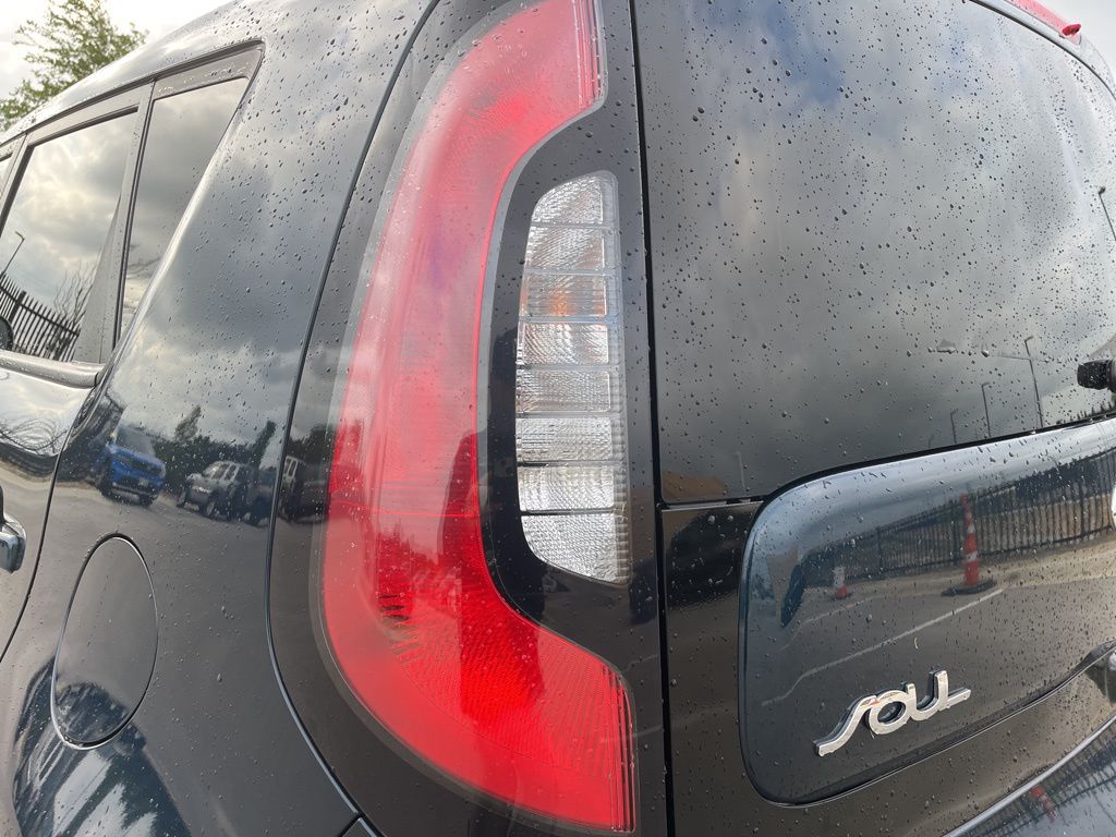 Thumbnail: 2017 Kia Soul - 7