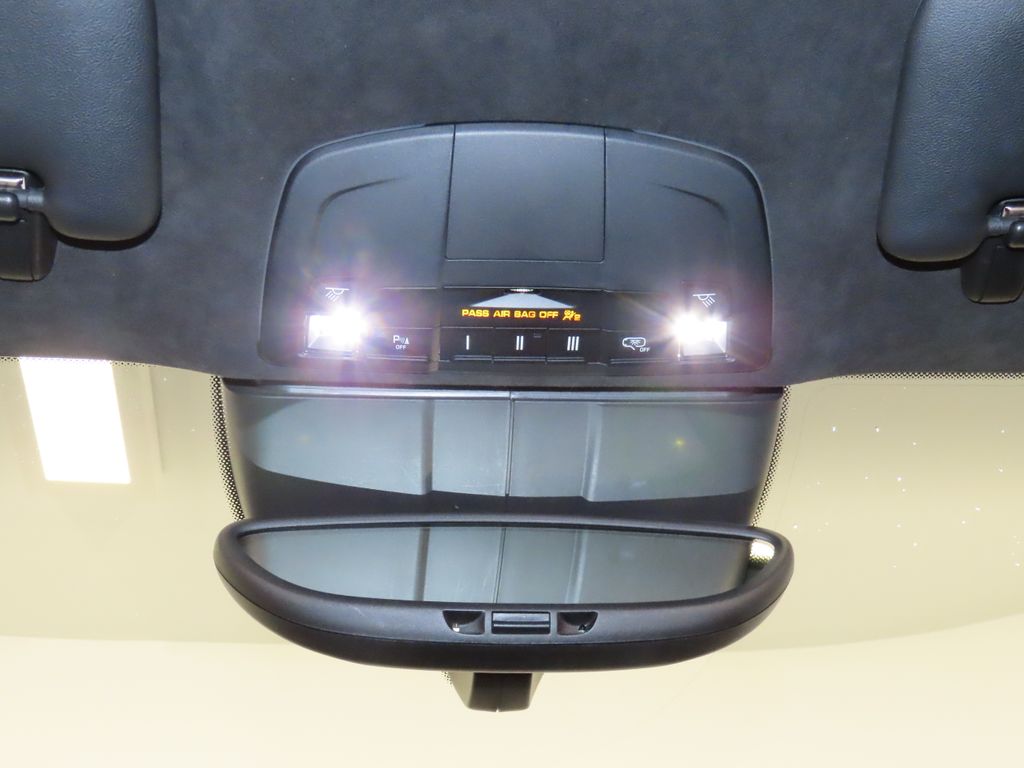 Thumbnail: 2017 Porsche 911 - 30