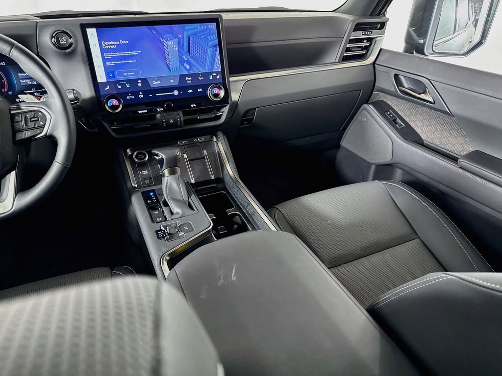 Thumbnail: 2024 Lexus GX - 24