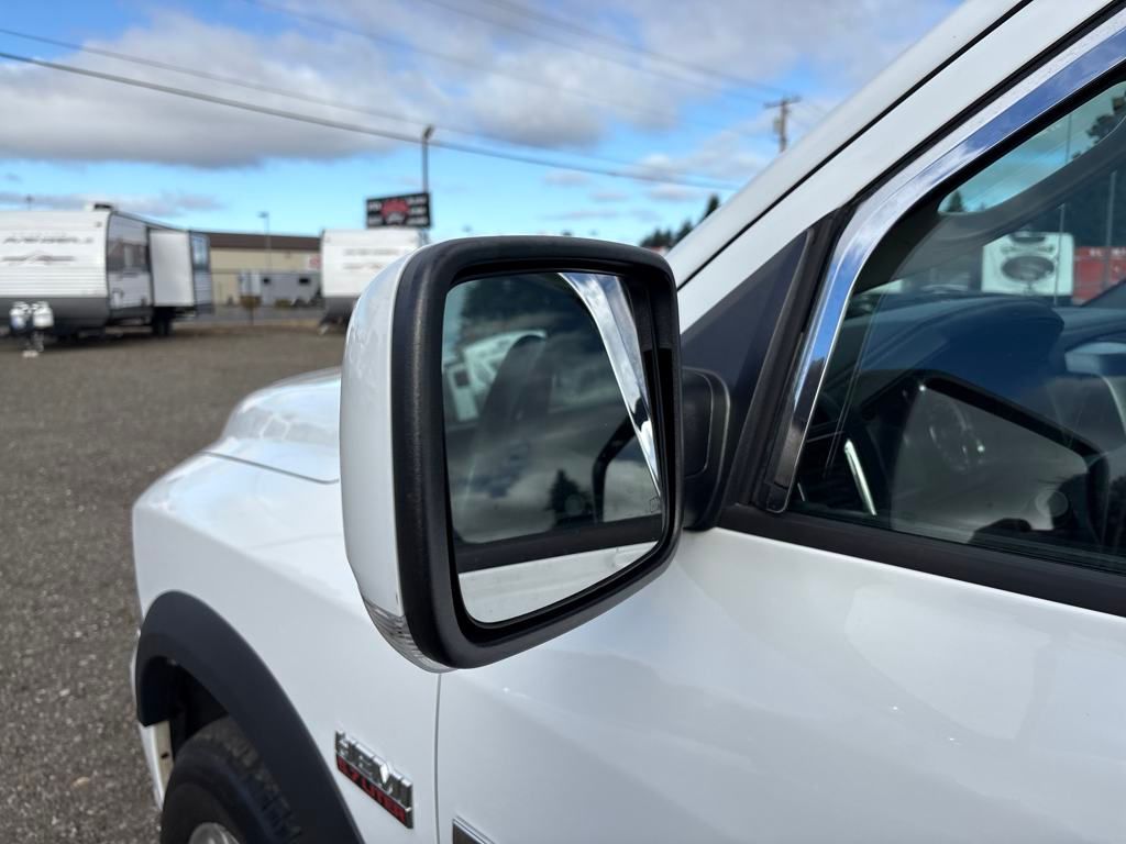 2013 Bright White Clearcoat Ram 1500 Sport 4X4 Truck