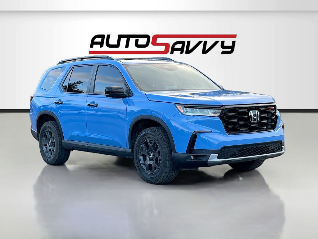 2025 Honda Pilot TrailSport AWD's photo
