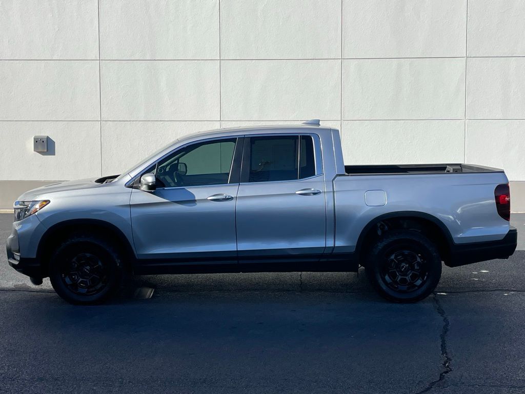 Thumbnail: 2025 Honda Ridgeline - 2