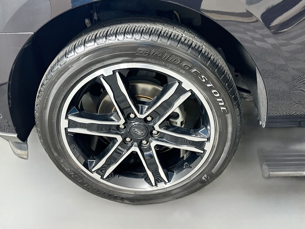 Thumbnail: 2021 Ford Expedition MAX - 32