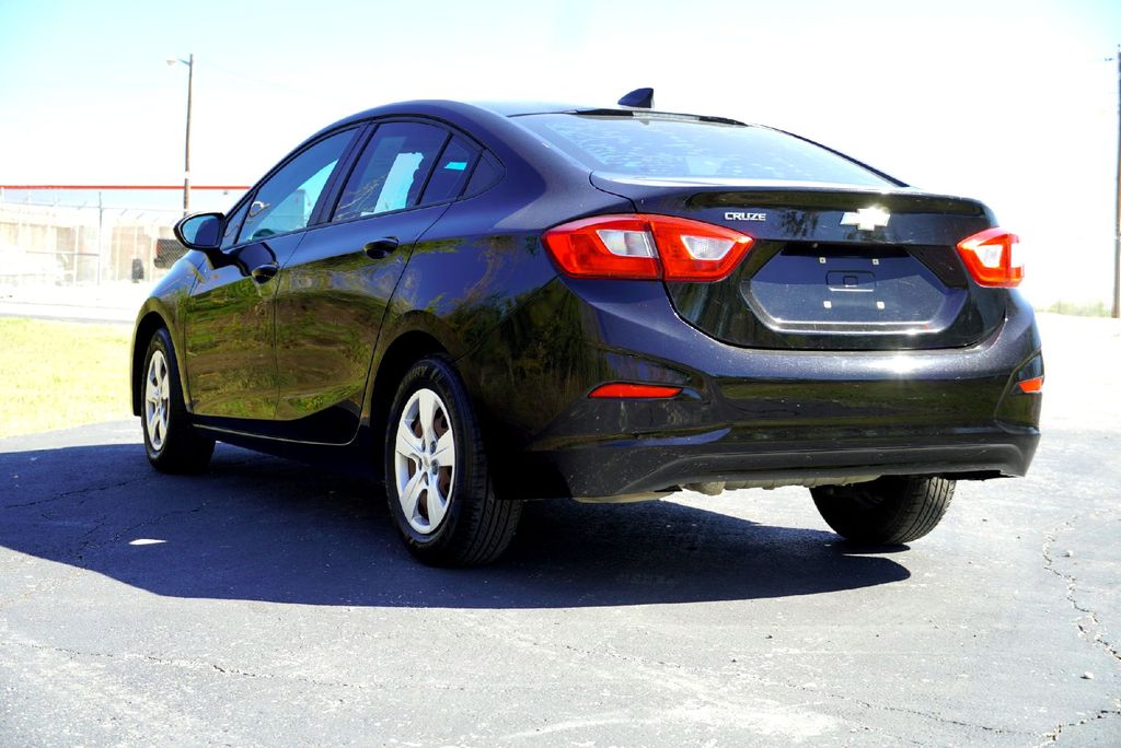 Used Car 2018 Chevrolet Cruze  Ls For Sale Under $10,000 In Taylor, Texas