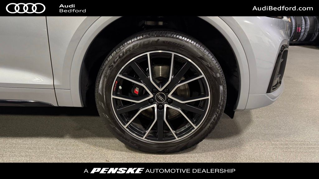 Thumbnail: 2022 Audi SQ5 - 16