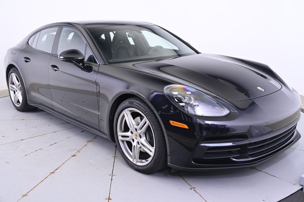 Thumbnail: 2018 Porsche Panamera - 9