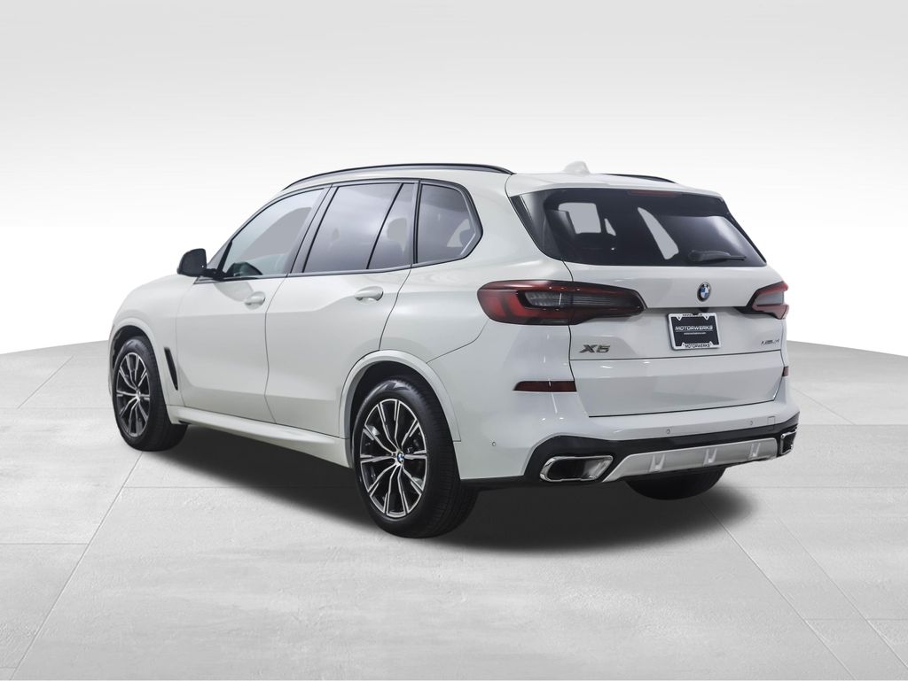 Thumbnail: 2023 BMW X5 - 3