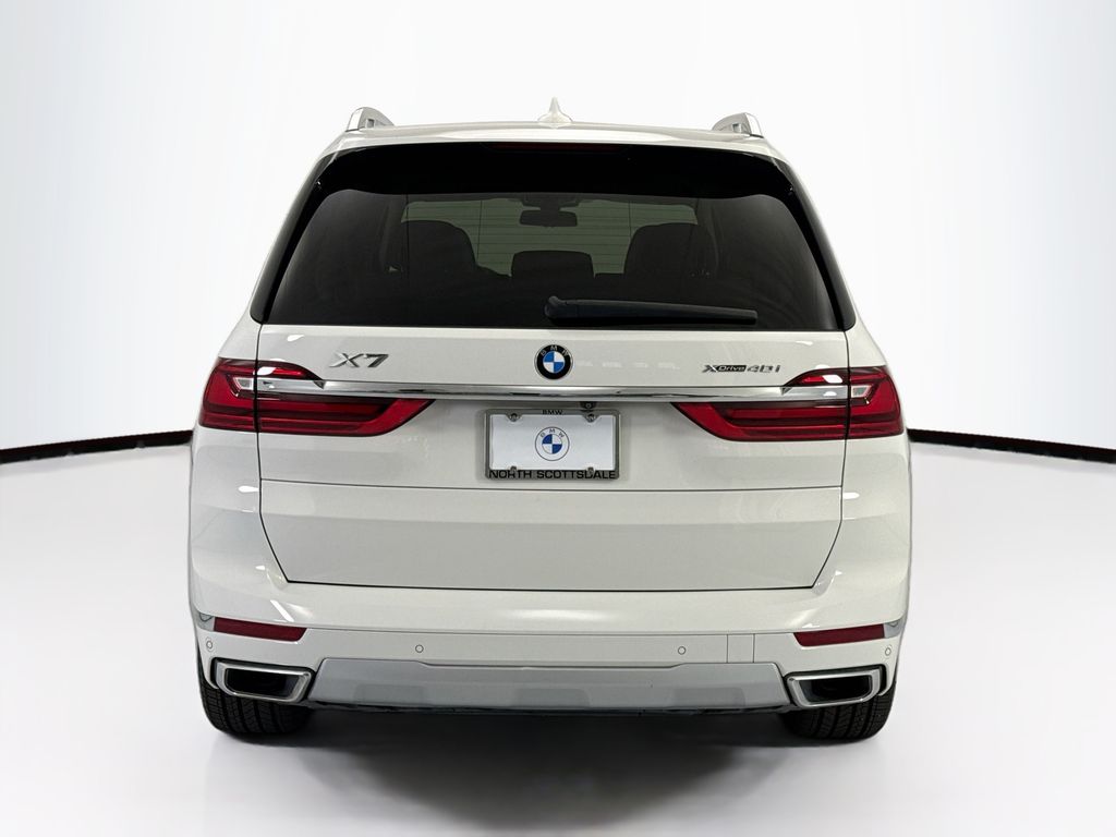 Thumbnail: 2021 BMW X7 - 6