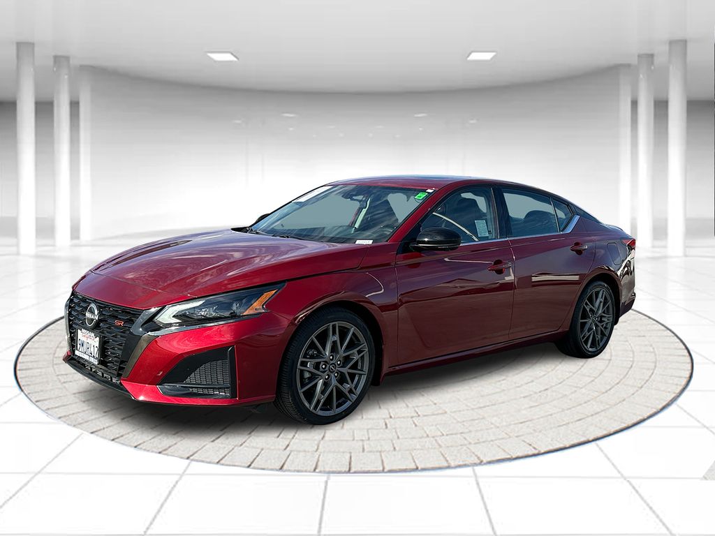 2024 Nissan Altima 2.0 SR