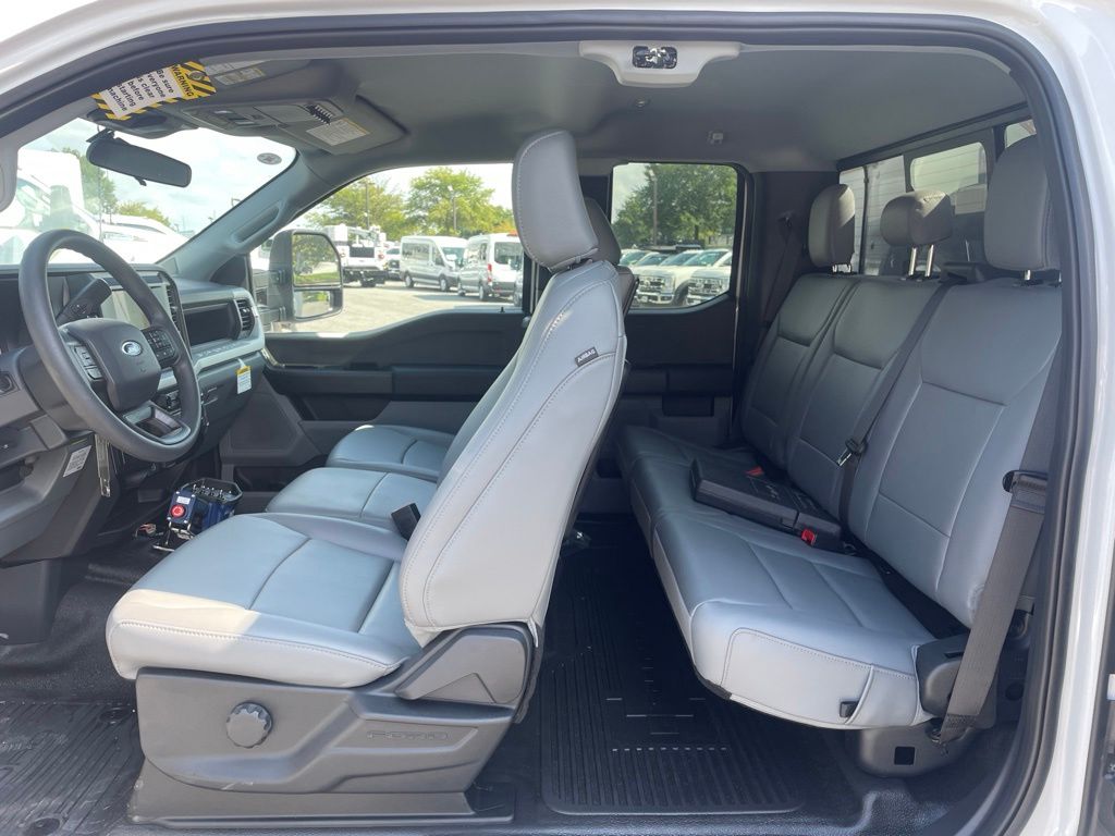 2026 Ford F-550 Chassis XL