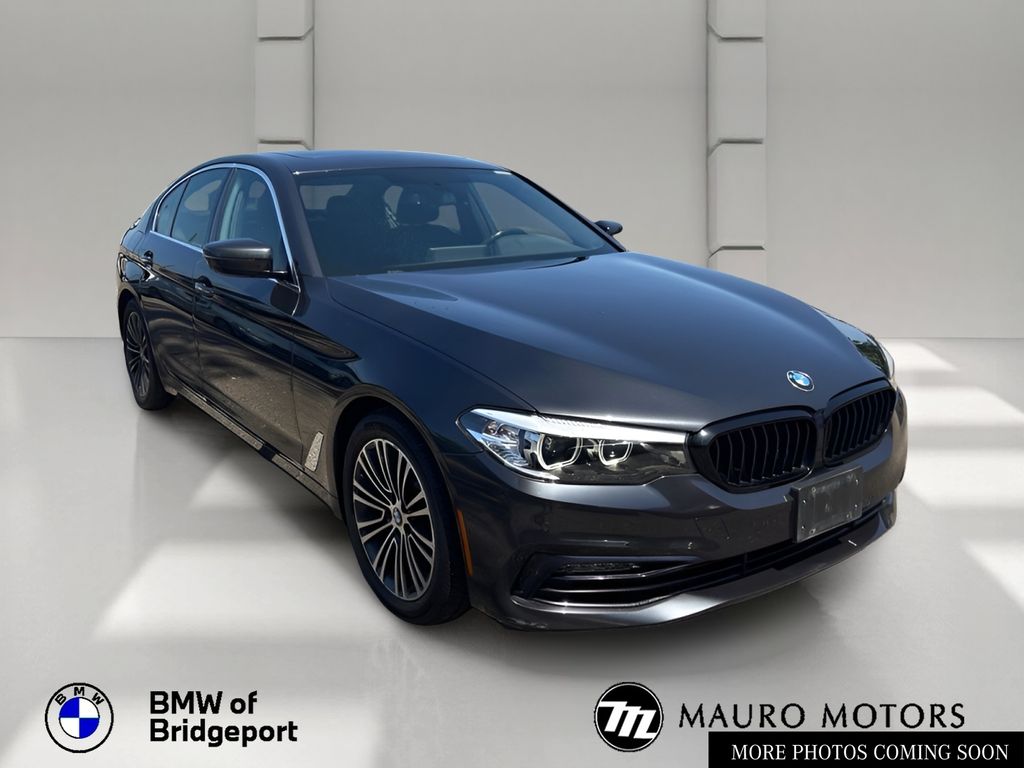 Gray (Dark Graphite Metallic) 2017 BMW 5 Series Sedan All-Wheel Drive 8-Speed Automatic