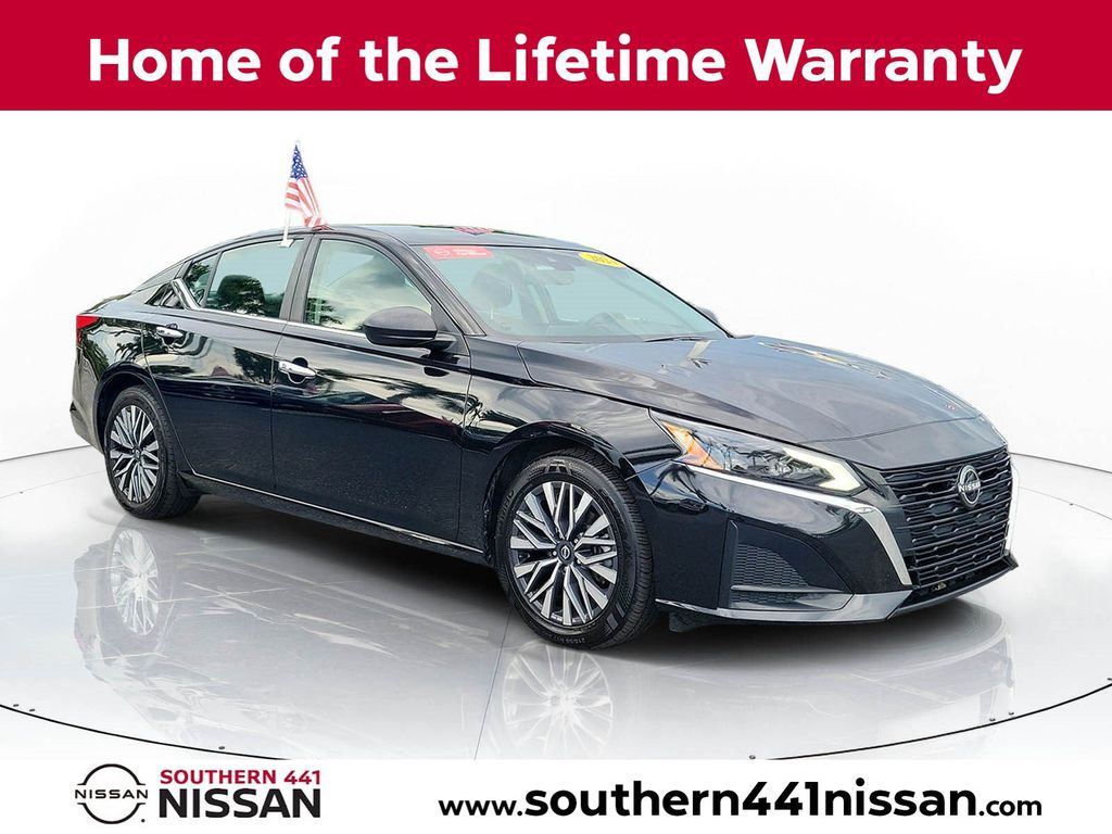 Super Black 2024 Nissan Altima Sedan Front-Wheel Drive Continuously Variable Transmission