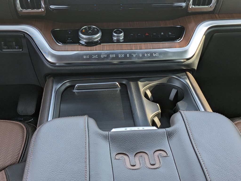 2025 Ford Expedition MAX King Ranch