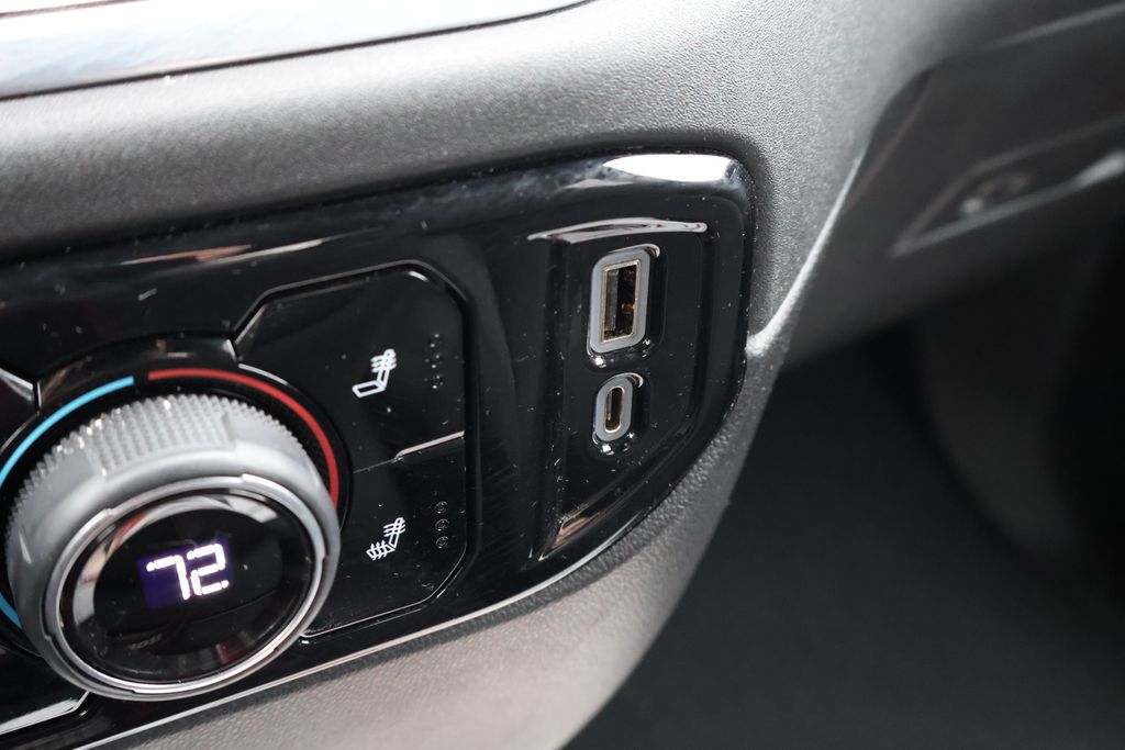 2022 Chevrolet Silverado 1500 LT 29