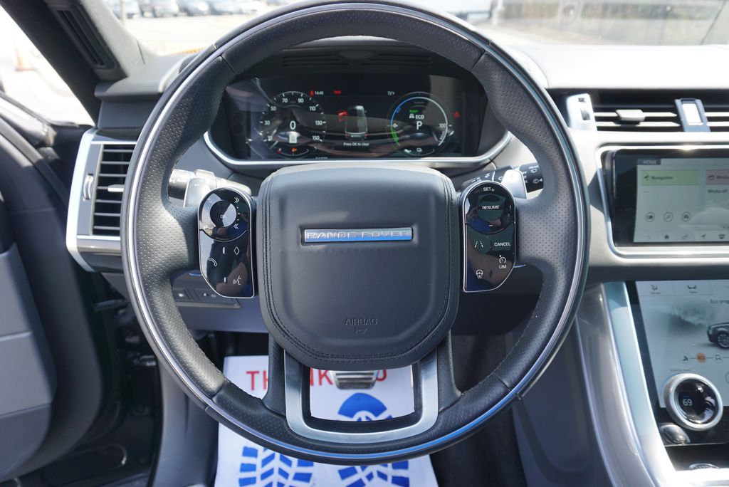 Thumbnail: 2020 Land Rover Range Rover Sport - 17