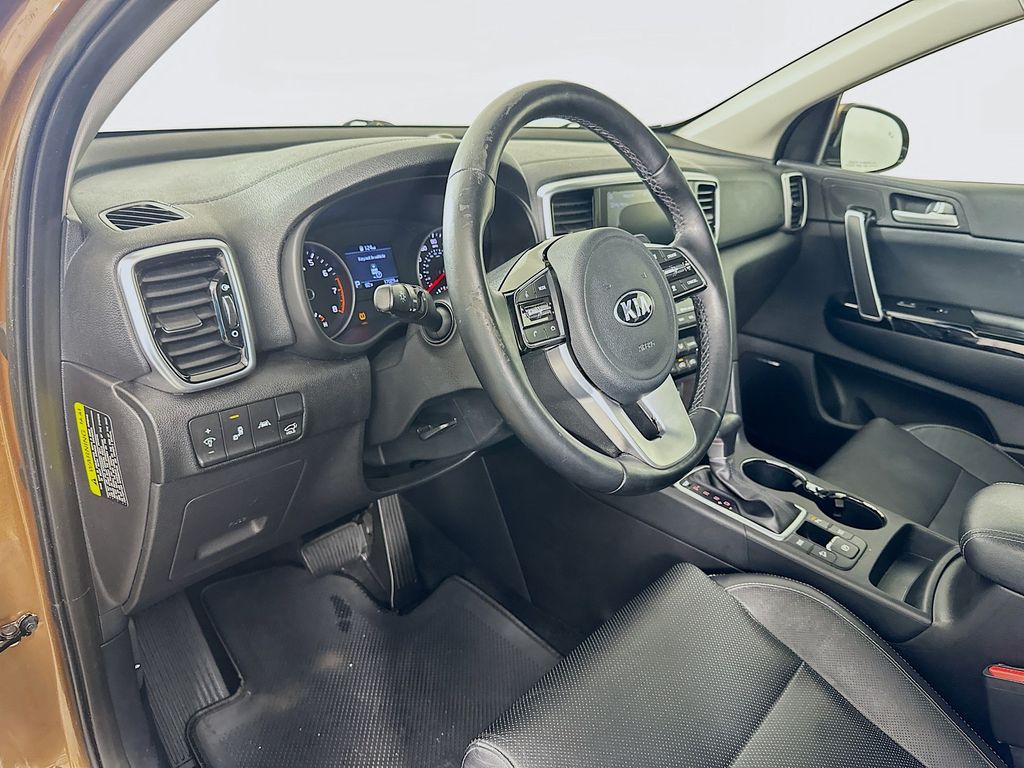Thumbnail: 2020 Kia Sportage - 9