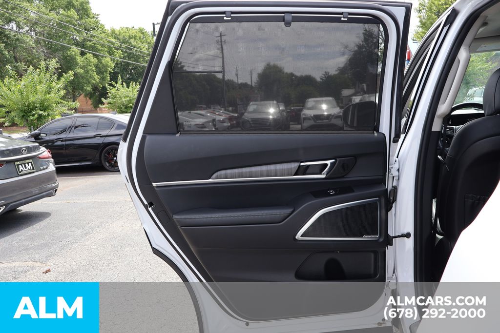 Used 2024 White Kia SX image 21
