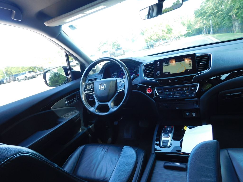 Thumbnail: 2019 Honda Pilot - 7