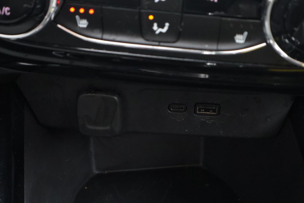 Thumbnail: 2025 Chevrolet Trax - 22