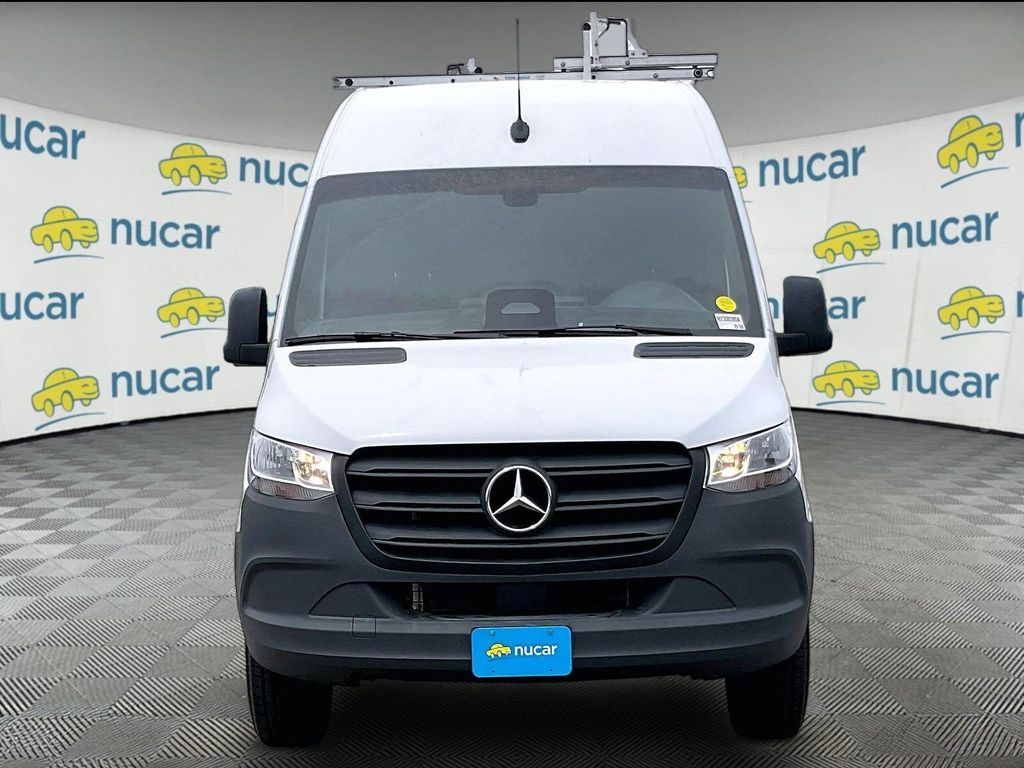2025 Mercedes-Benz Sprinter 2500 — photo 2