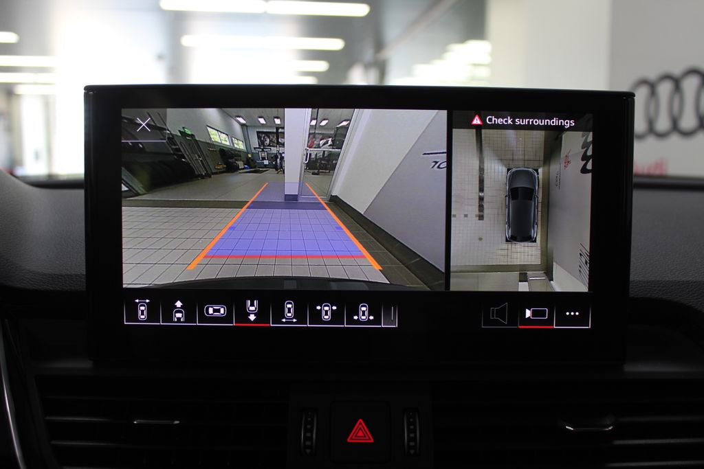 2023 Audi Q5 e Premium Plus 24