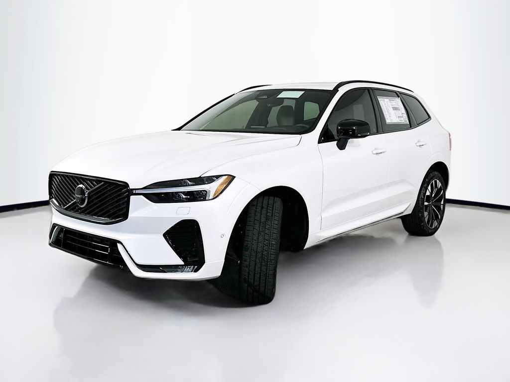 2026 Volvo XC60 B5 Plus