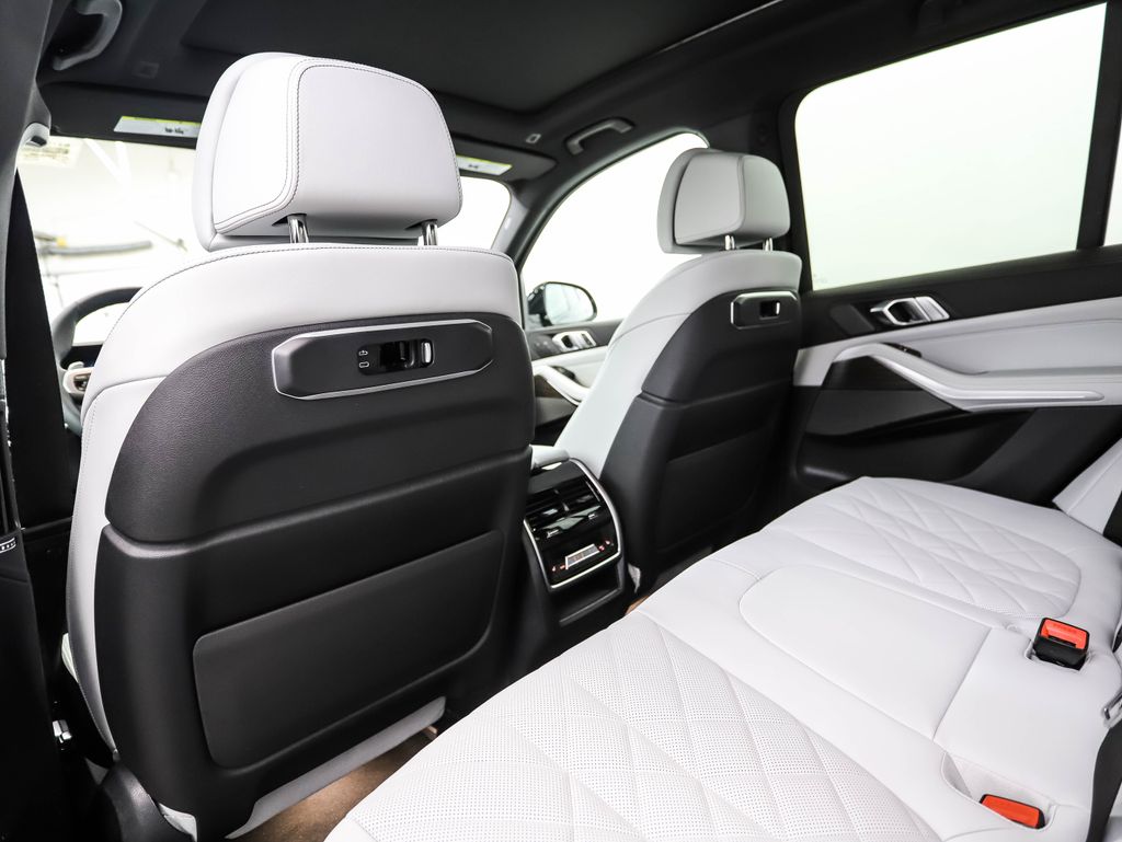 Thumbnail: 2026 BMW X5 - 20