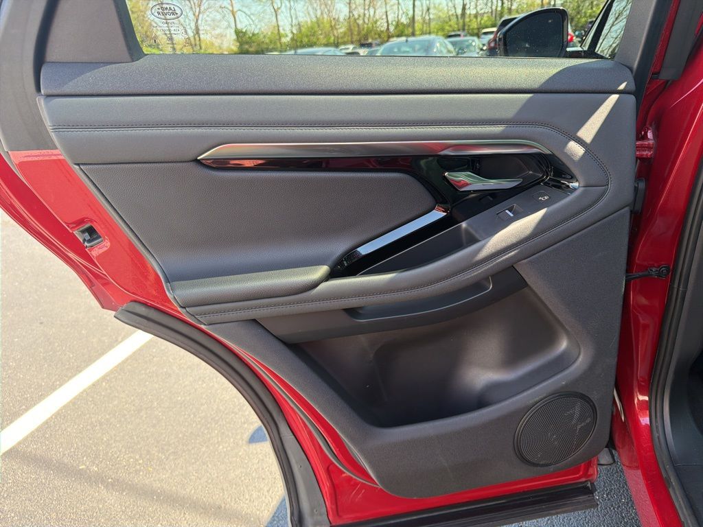 Thumbnail: 2021 Land Rover Range Rover Evoque - 20