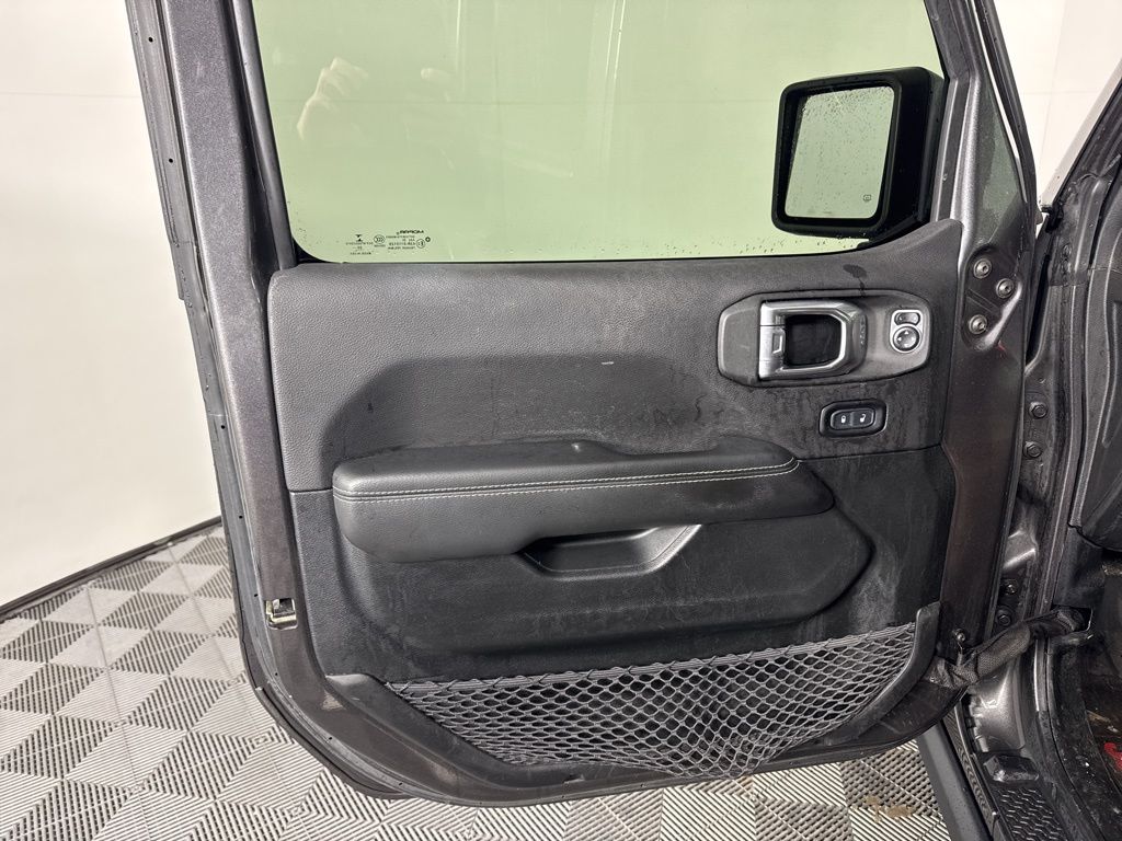 Thumbnail: 2021 Jeep Gladiator - 13