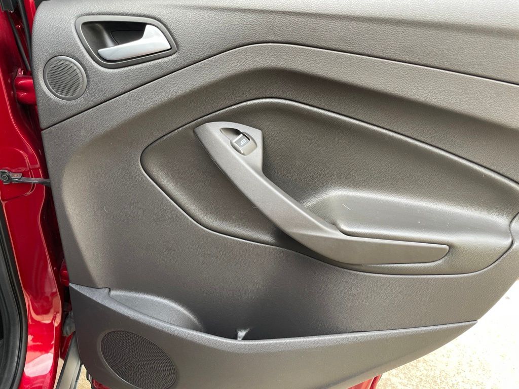 Used Car 2015 Ford Escape  Titanium For Sale Under $12,000 In Georgetown, Texas