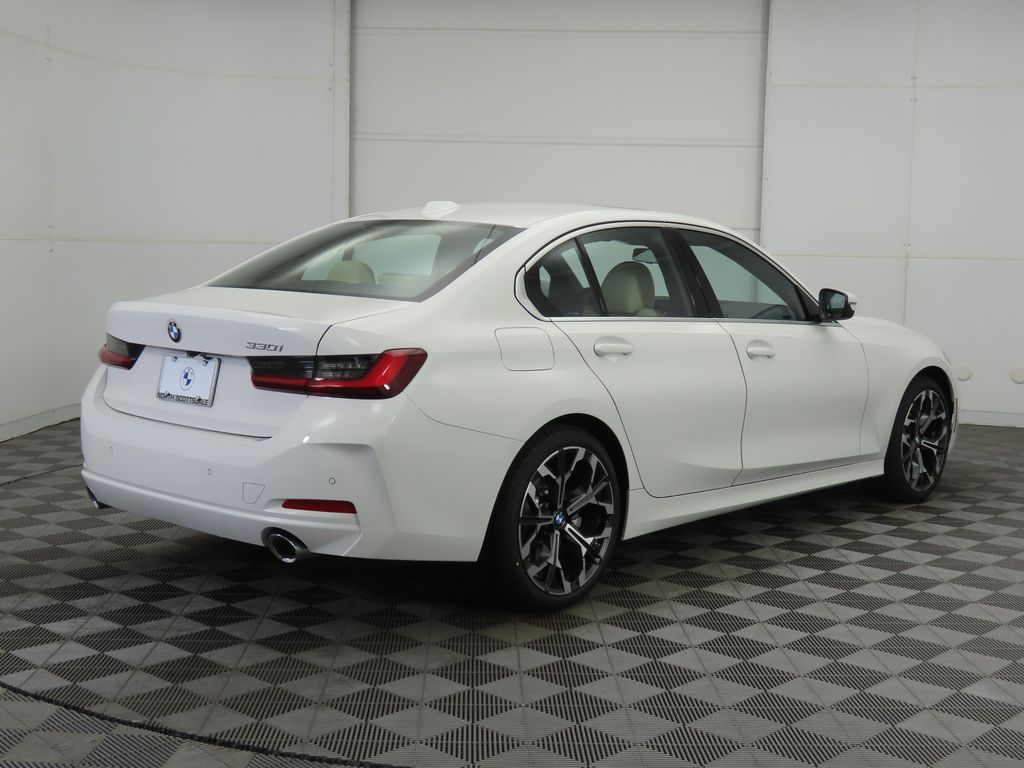 Thumbnail: 2026 BMW 3 Series - 5