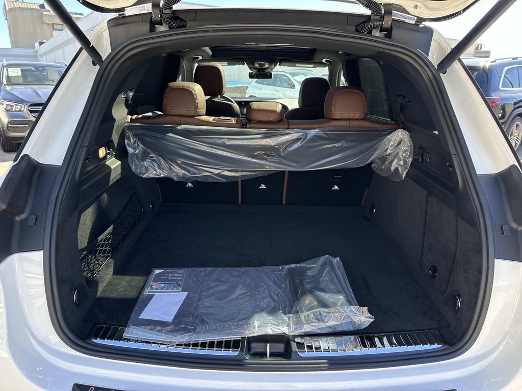 Thumbnail: 2026 Mercedes-Benz GLE - 20