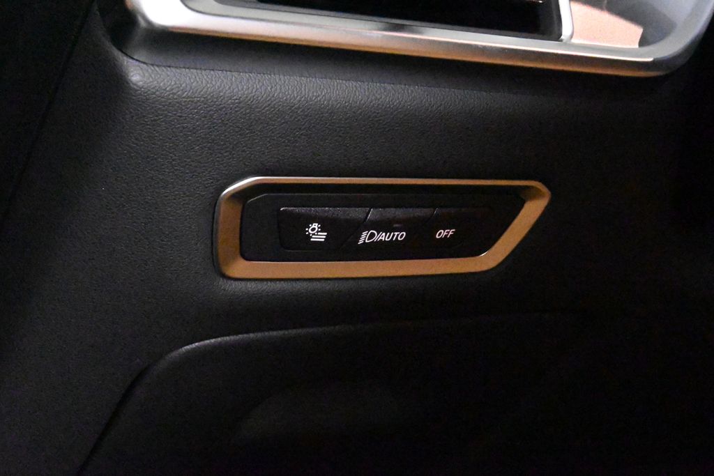 Thumbnail: 2026 BMW X7 - 27