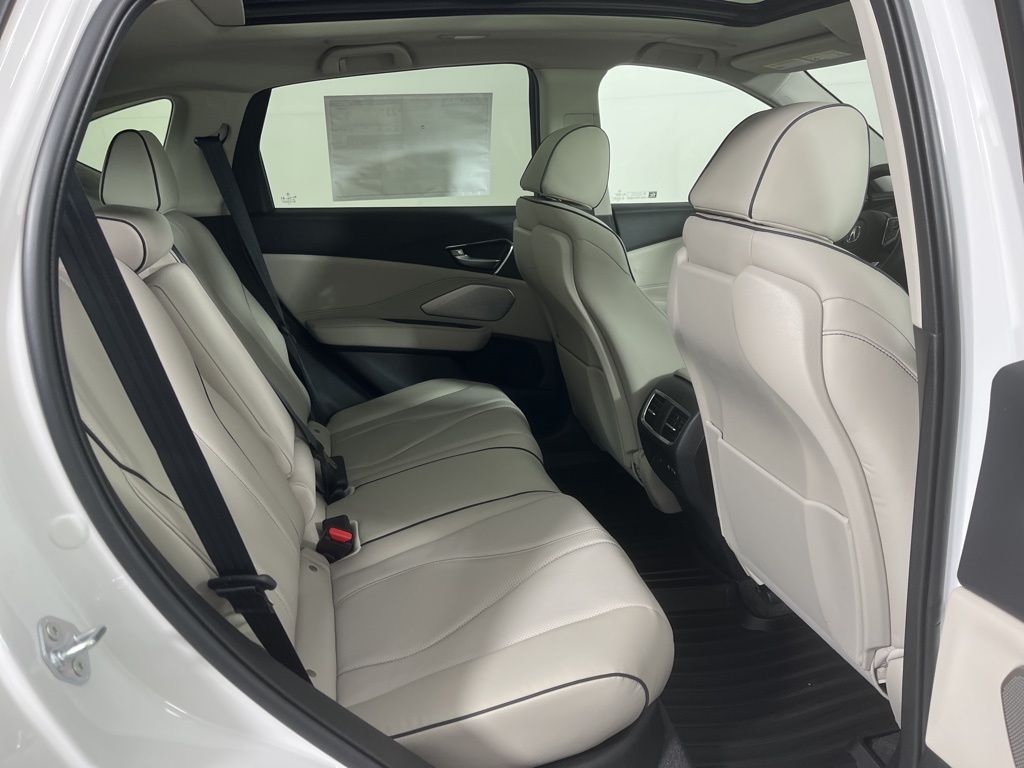 Thumbnail: 2025 Acura RDX - 12