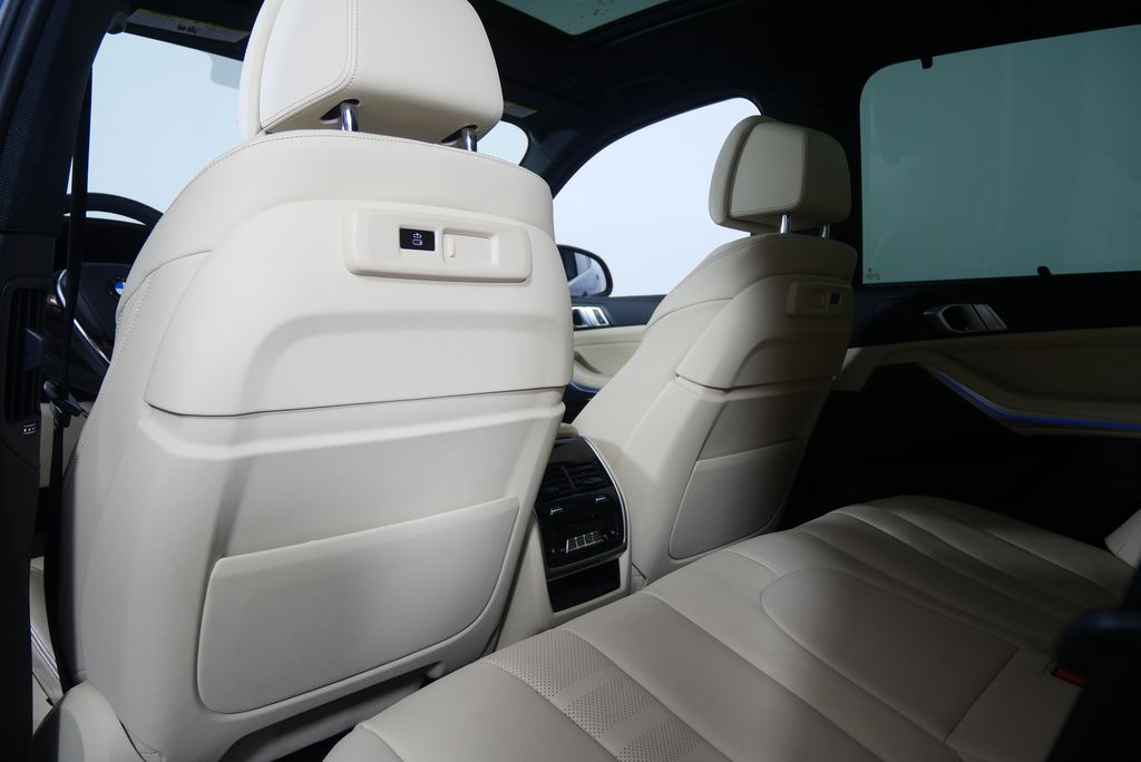 Thumbnail: 2022 BMW X5 - 19